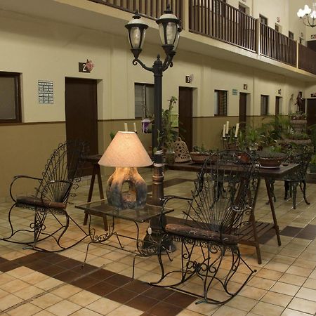 Hotel Cervantino 타파출라 외부 사진