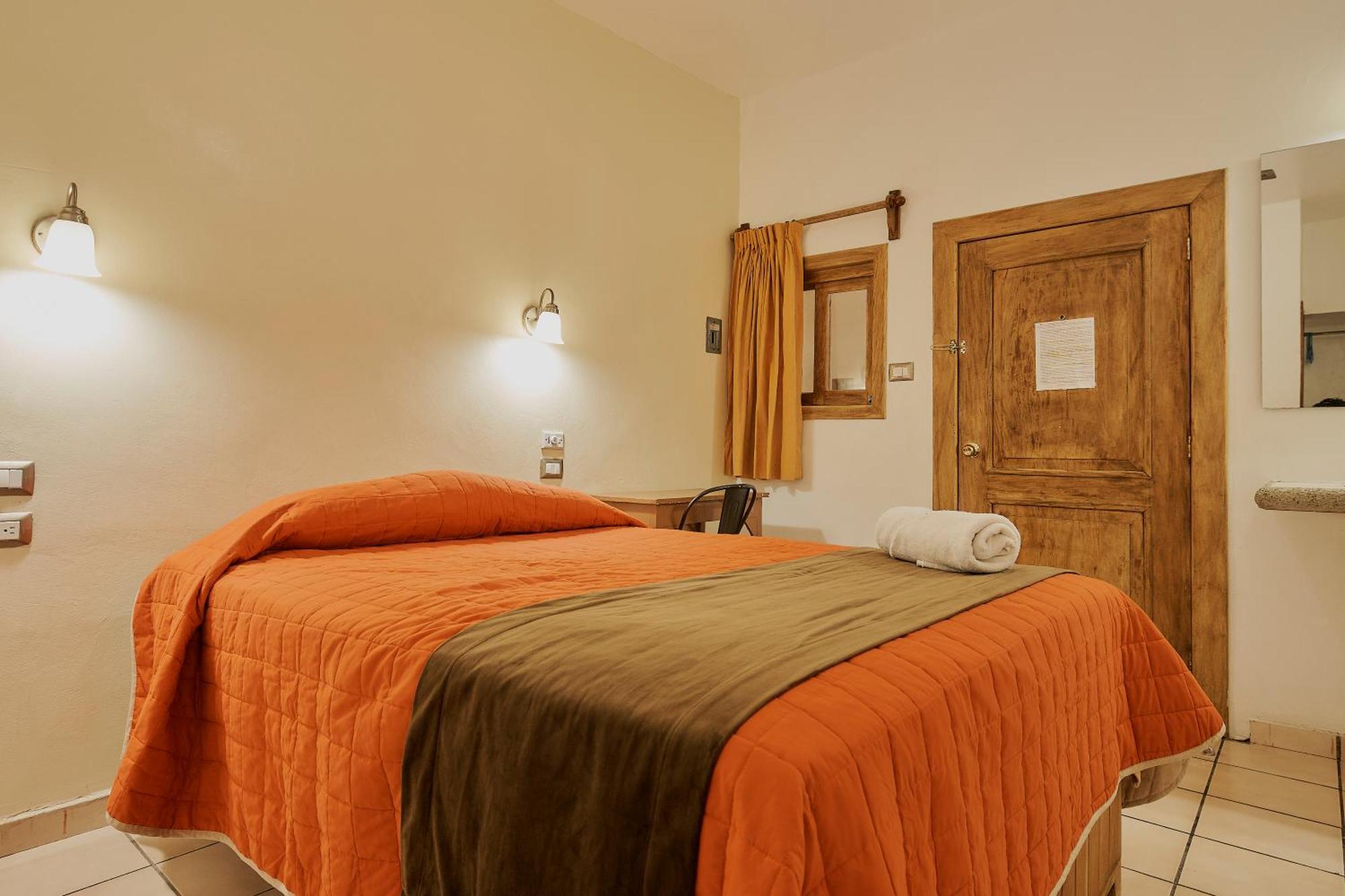Hotel Cervantino 타파출라 외부 사진