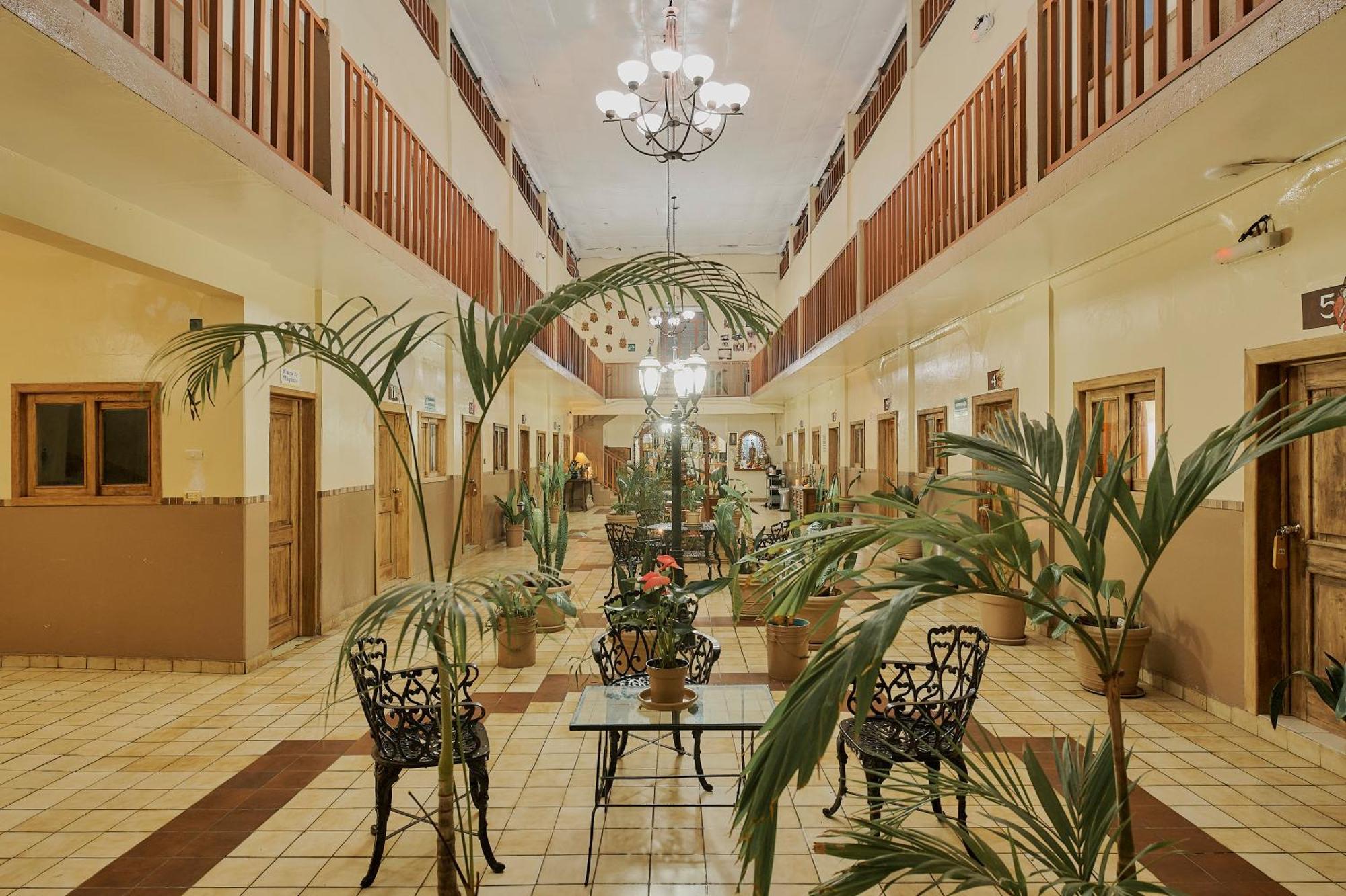 Hotel Cervantino 타파출라 외부 사진