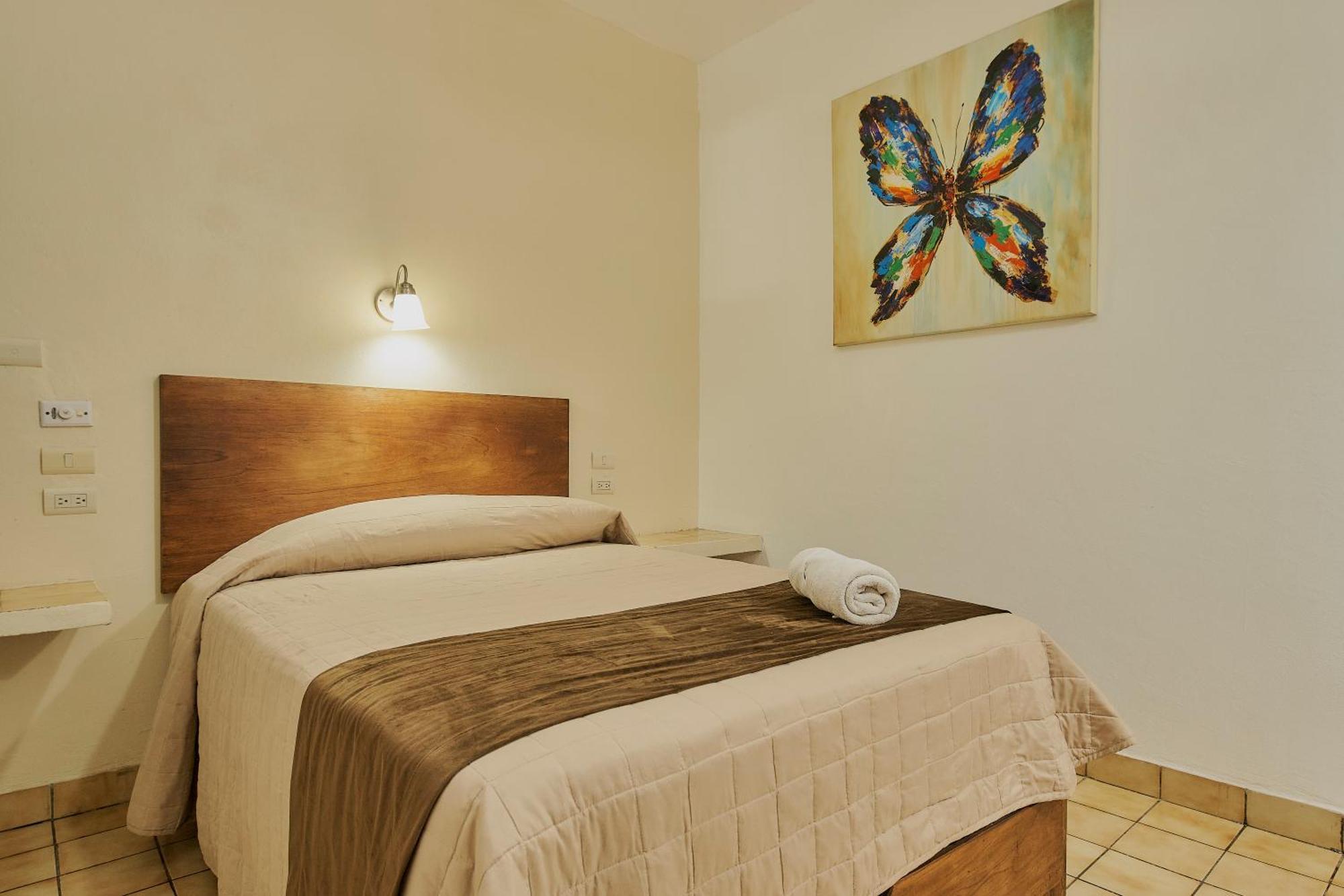 Hotel Cervantino 타파출라 외부 사진