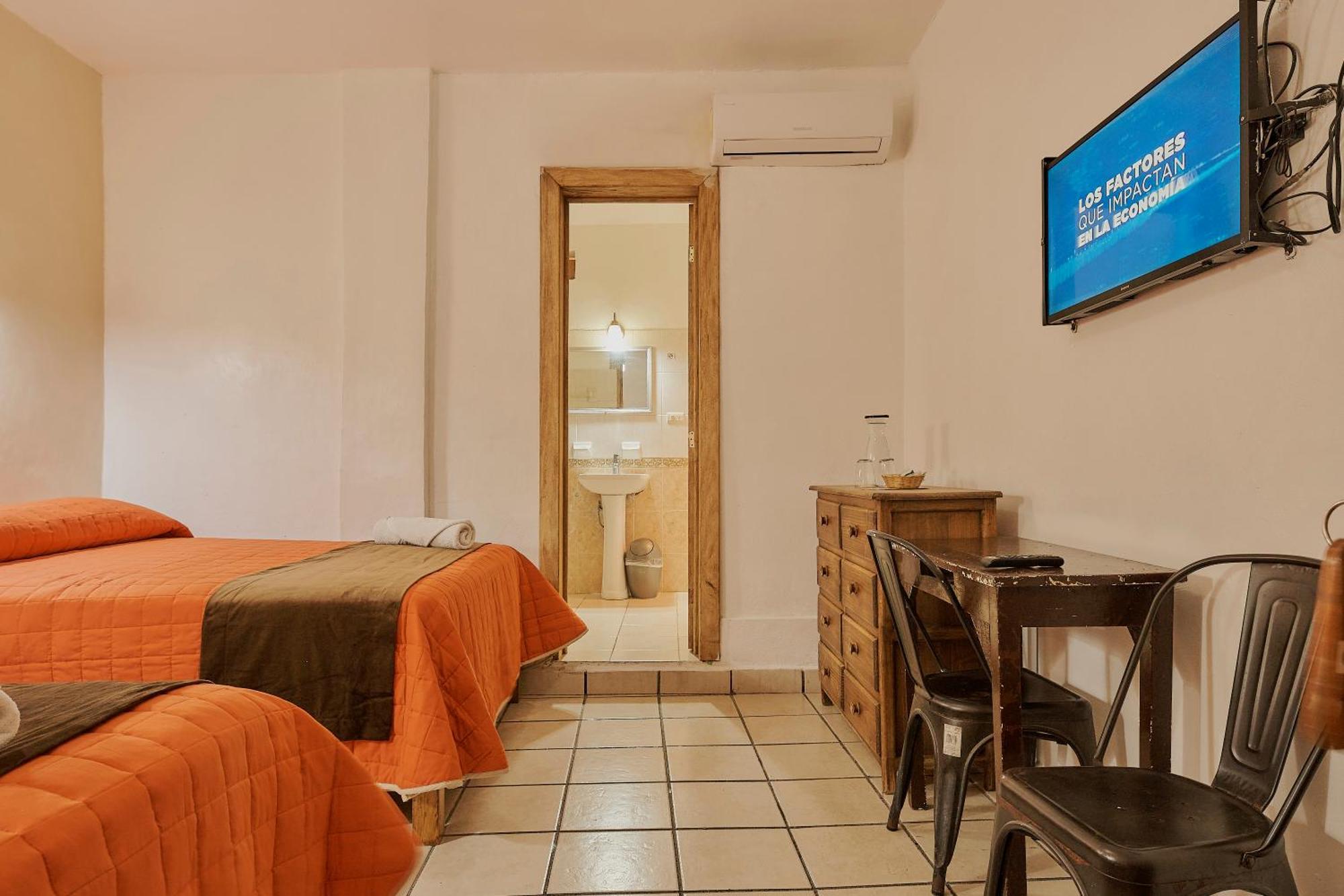 Hotel Cervantino 타파출라 외부 사진
