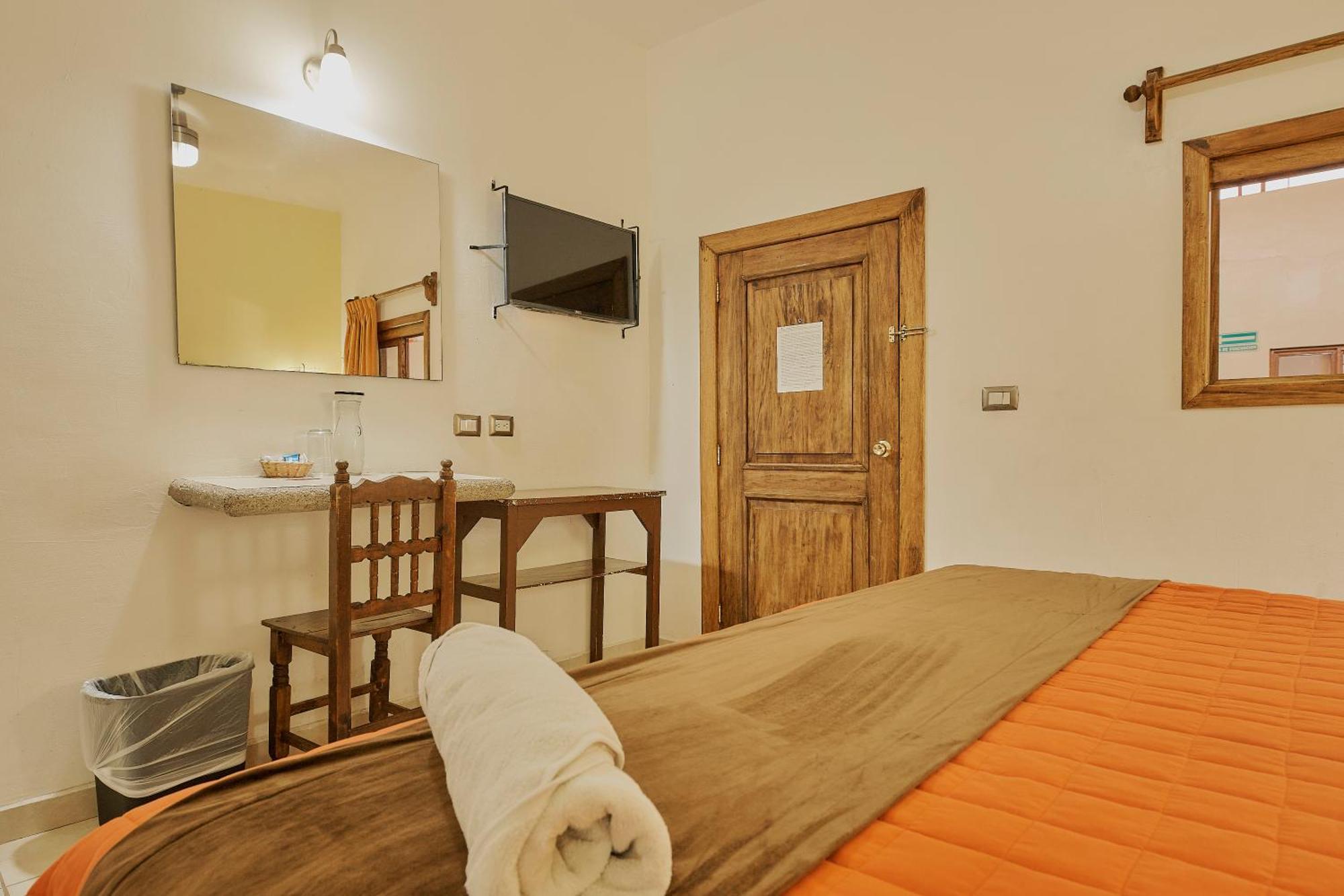 Hotel Cervantino 타파출라 외부 사진
